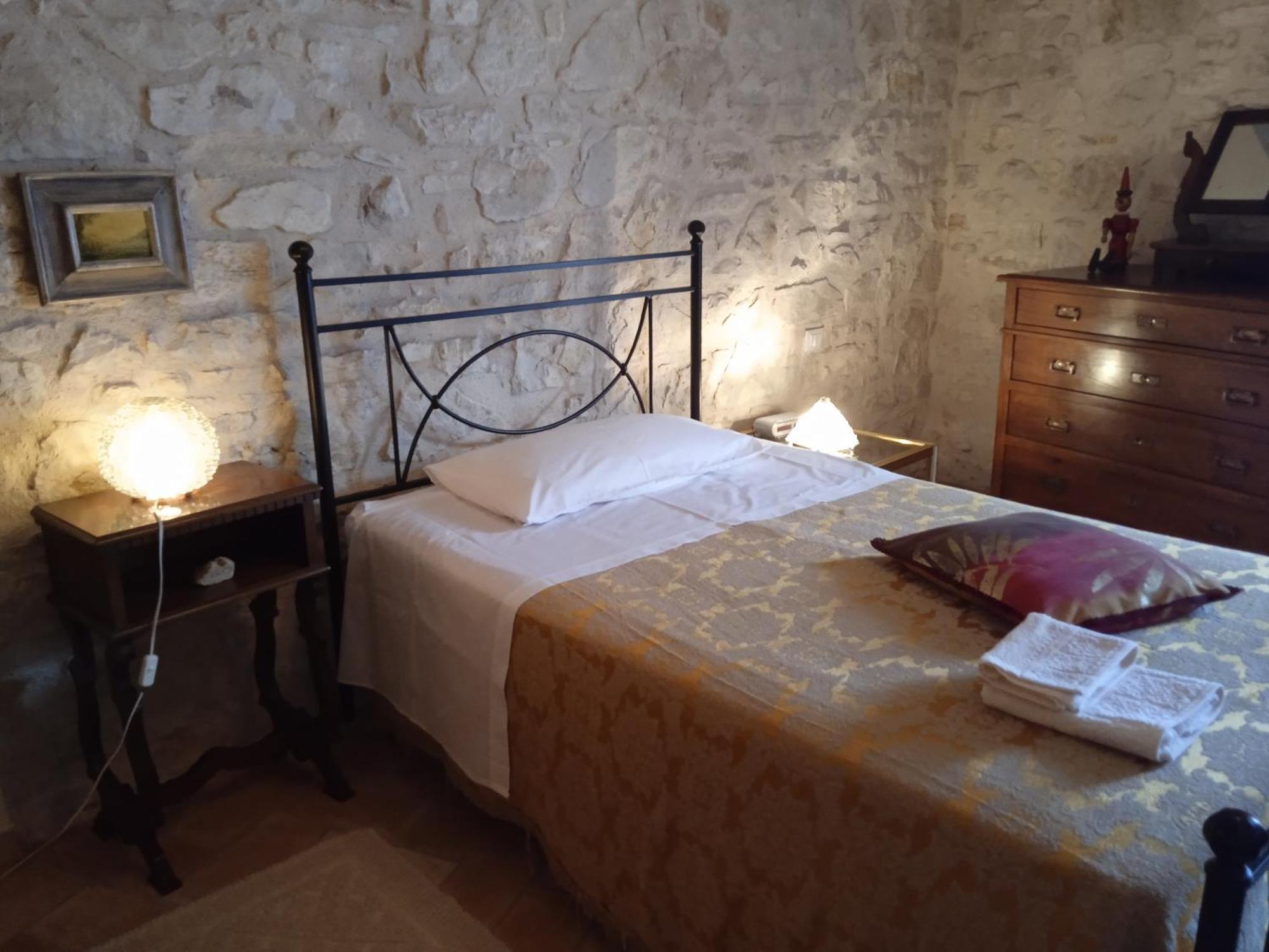 Appartamento Storico A Valle San Martino Di 斯波莱托 外观 照片
