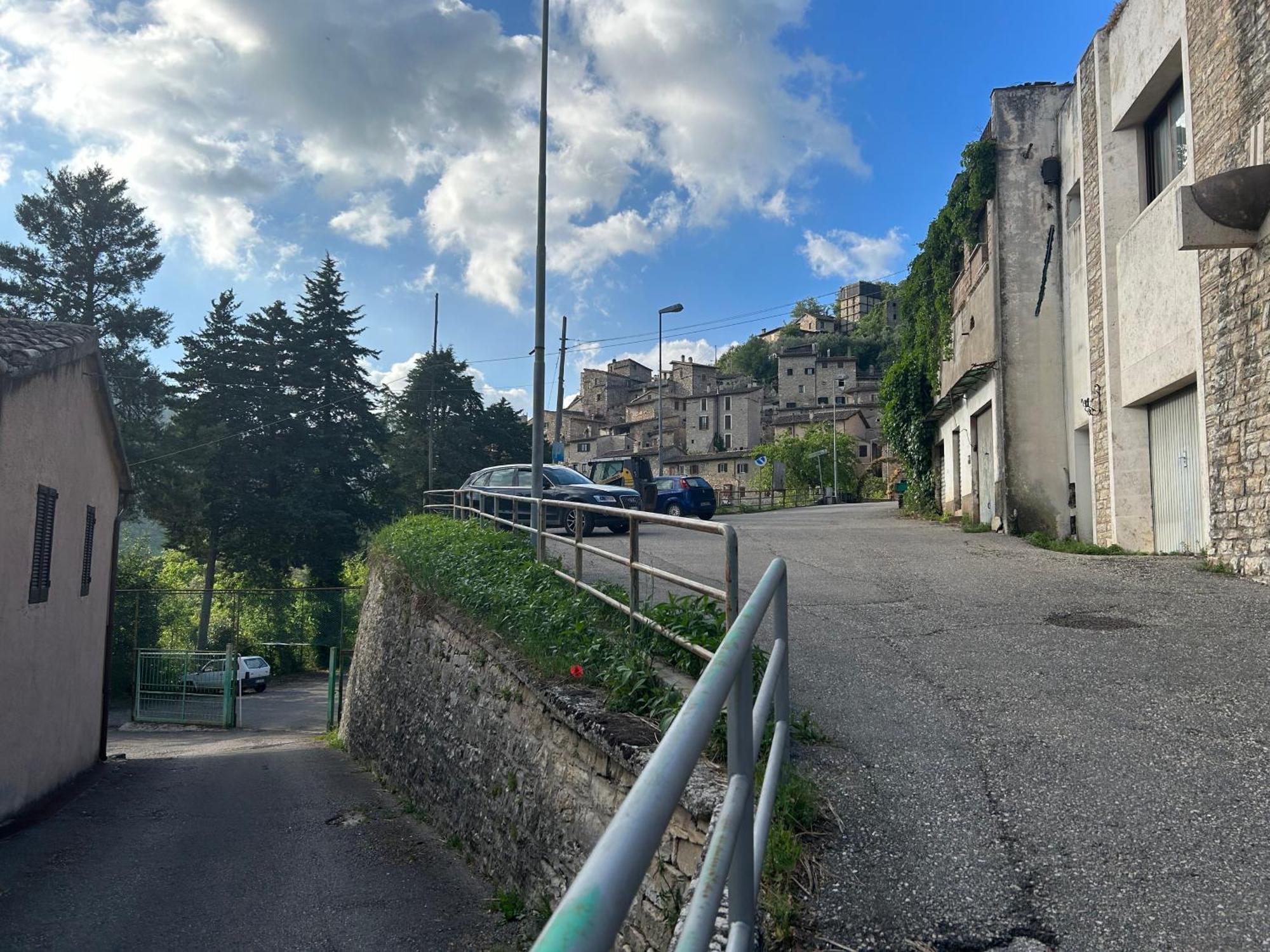 Appartamento Storico A Valle San Martino Di 斯波莱托 外观 照片